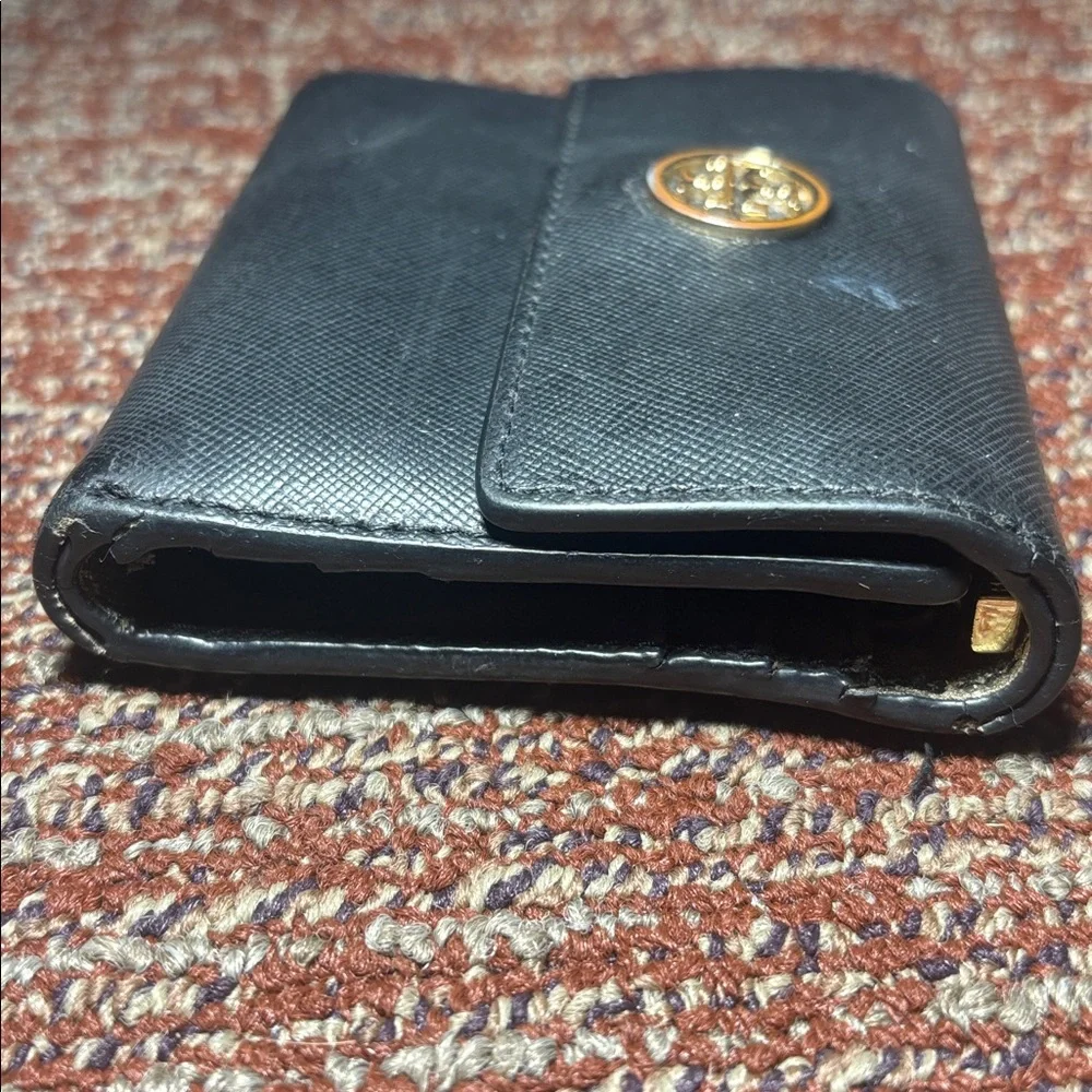 Tory Burch Black pebbles Leather Wallet tri-fold metallic interior designer